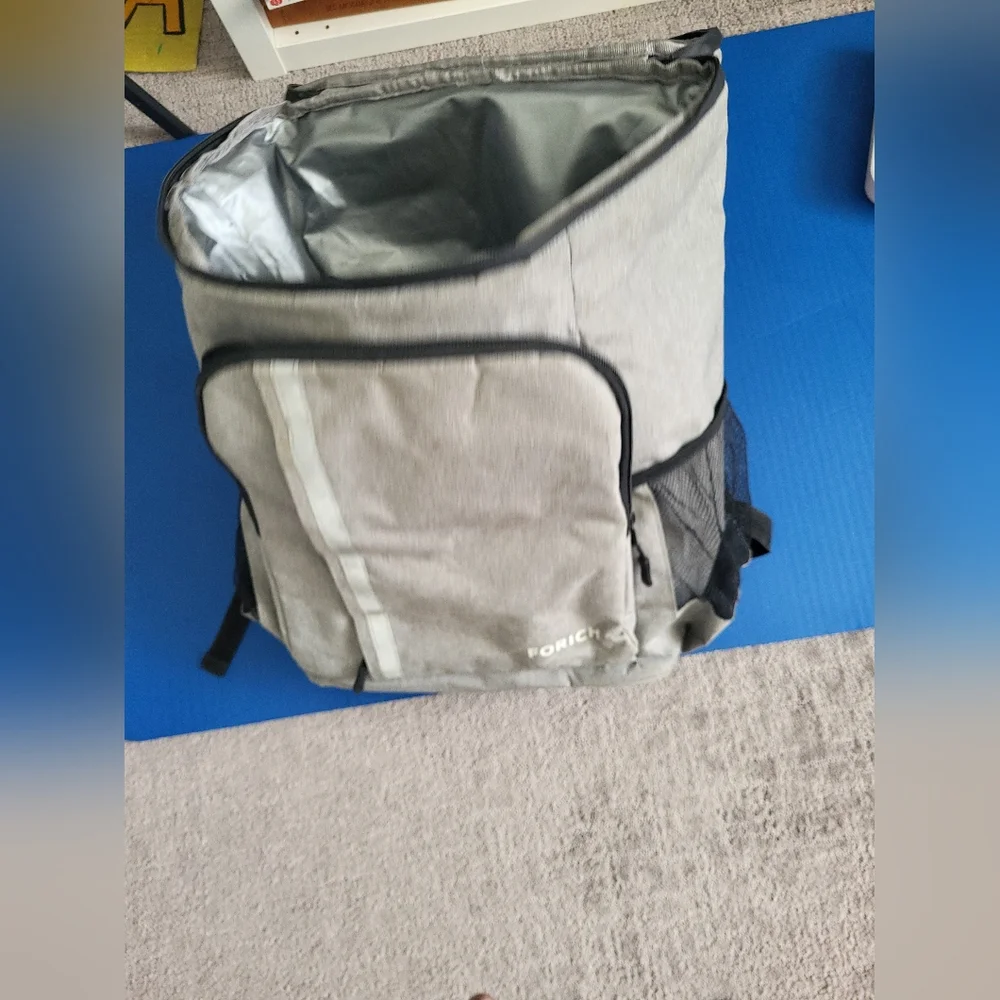 Backpack Cooler - Picture 3 of 5